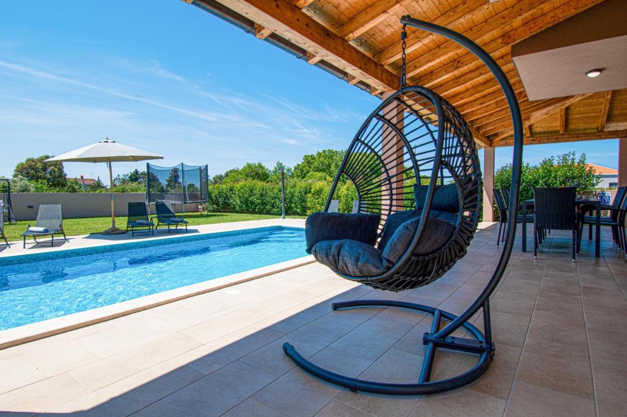 Enjoy Mit Privatem Pool, By Istrabook * Pula